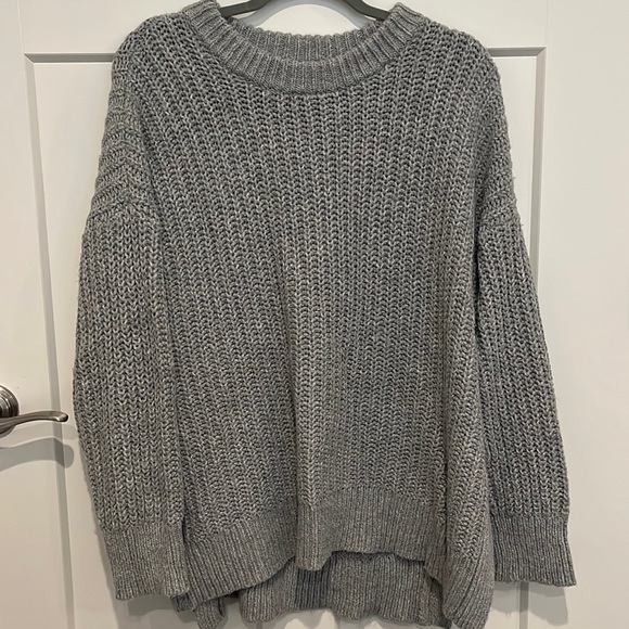 aerie Sweaters - Aerie oversized gray knit sweater size small